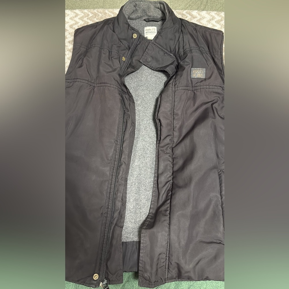 Roots Black Men's Vest